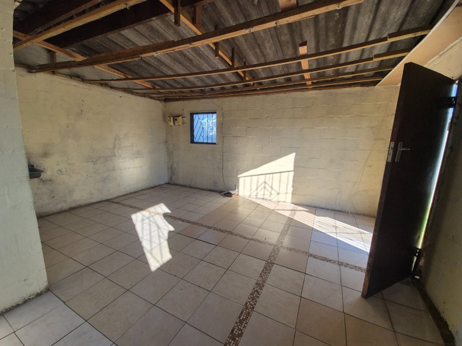 1 Bedroom Property for Sale in Kwazakhele Eastern Cape